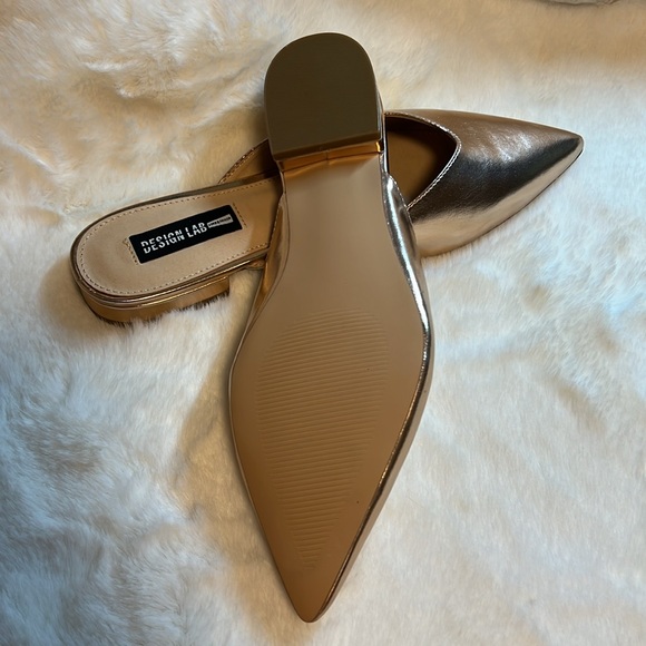NWOT Rose Gold Design Lab Lord & Taylor Size 7.5 Flats/Mules - Picture 5 of 7